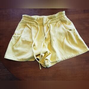 Zara L‎ yellow tie waist tall zipper shorts